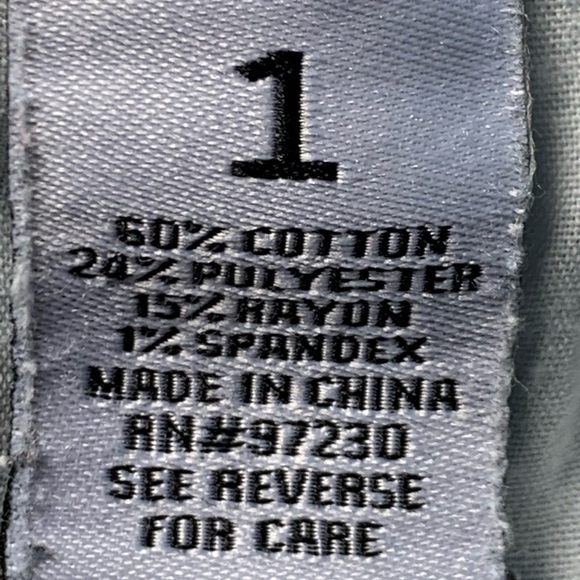 Almost Famous | Size 1 | Light Wash Distressed Ripped Skinny Jeans - Picture 9 of 10